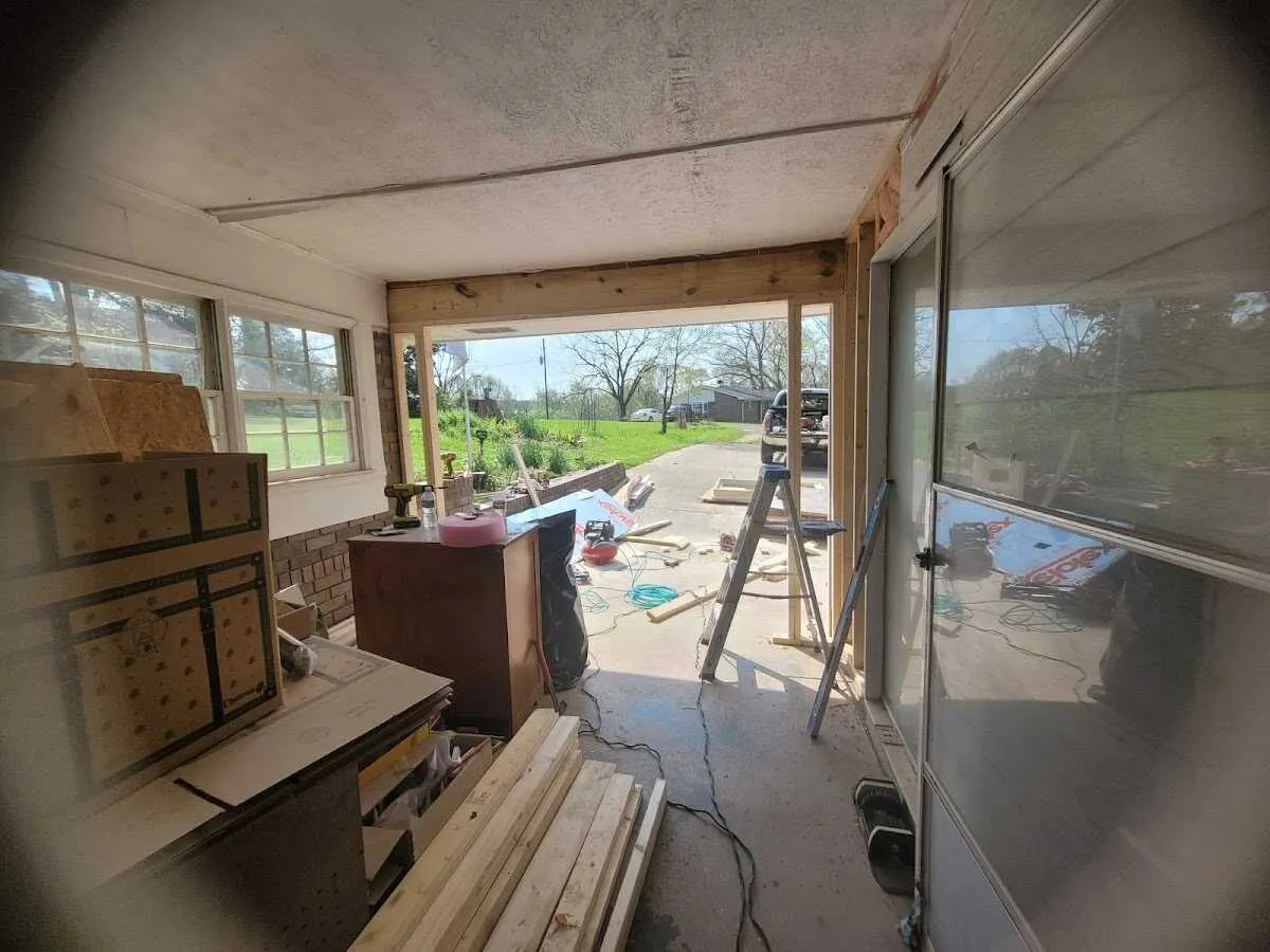 Air movers and dehumidifier for Water Mitigation Services in Vidalia